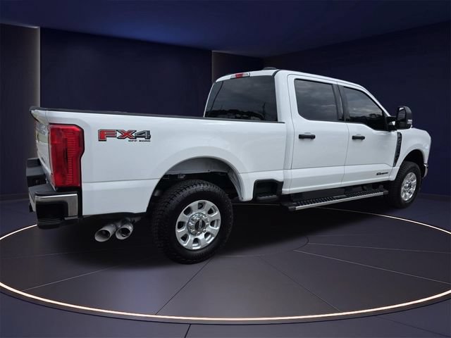 Certified 2024 Ford F250 XLT w/ FX4 Off-Road Package AWD/4WD image 3