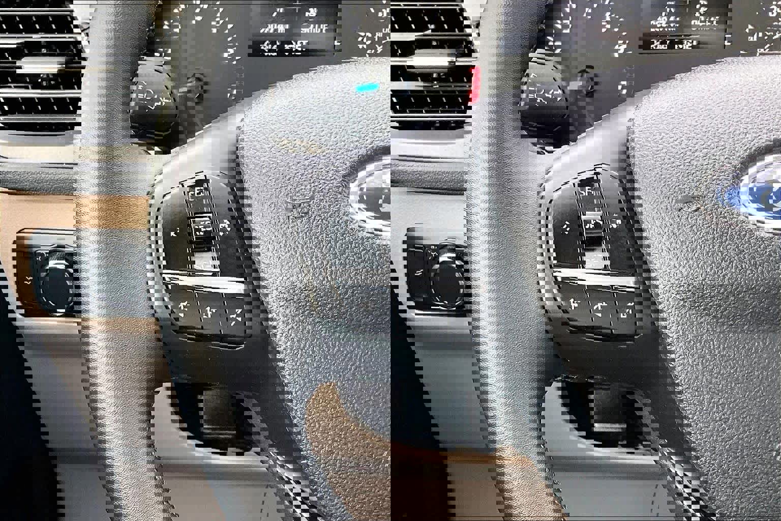 Certified 2022 Ford Escape SE w/ Convenience Package image 48