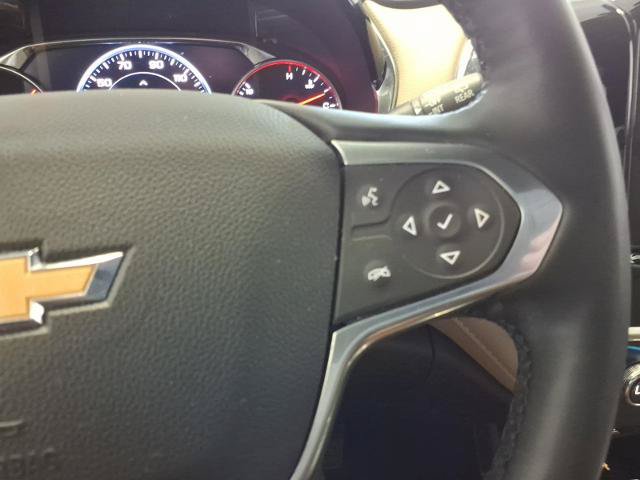 Used 2023 Chevrolet Traverse Premier FWD image 19