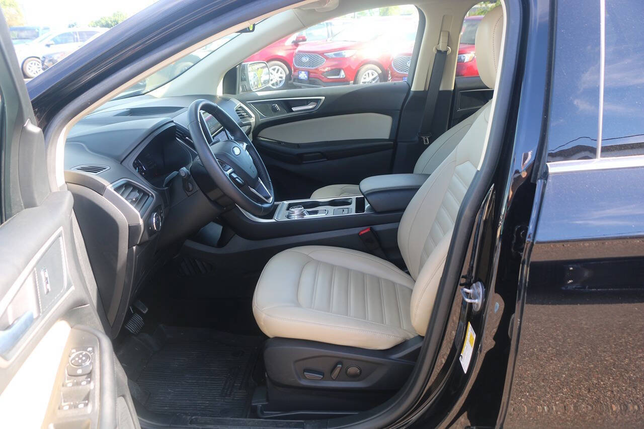 Certified 2024 Ford Edge SEL w/ Convenience Package AWD/4WD image 30