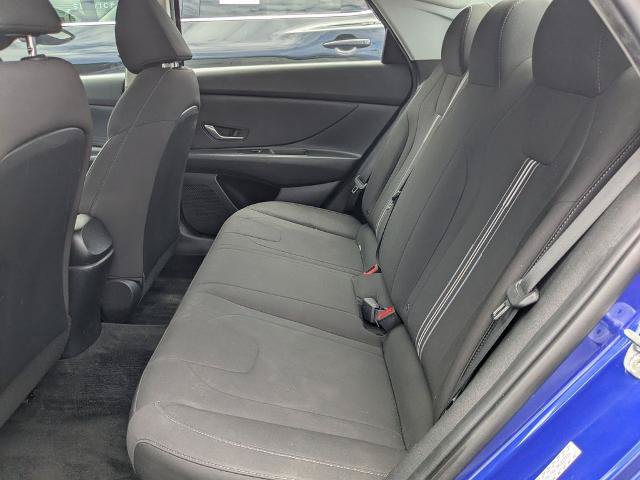Used 2022 Hyundai Elantra Blue FWD image 18