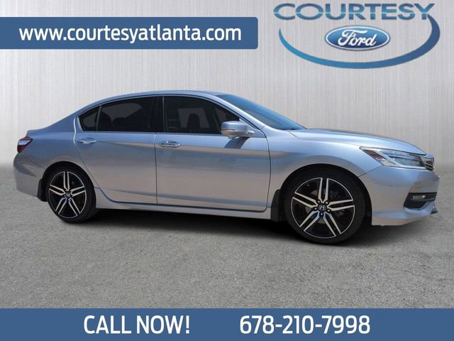 Used 2017 Honda Accord Touring image 1