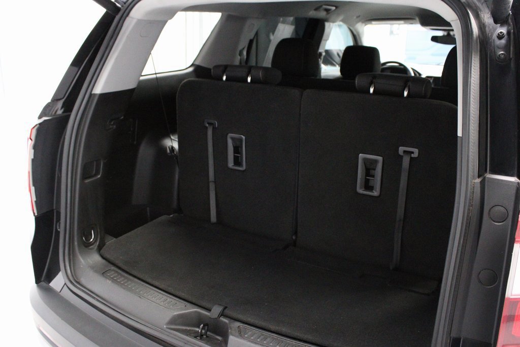 Used 2023 GMC Acadia SLE w/ Driver Convenience Package image 19