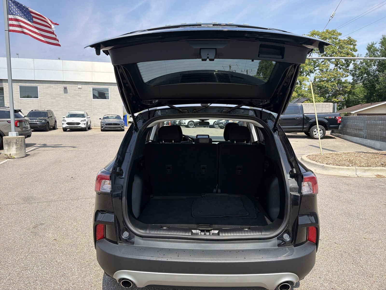 Certified 2022 Ford Escape SE AWD/4WD image 34