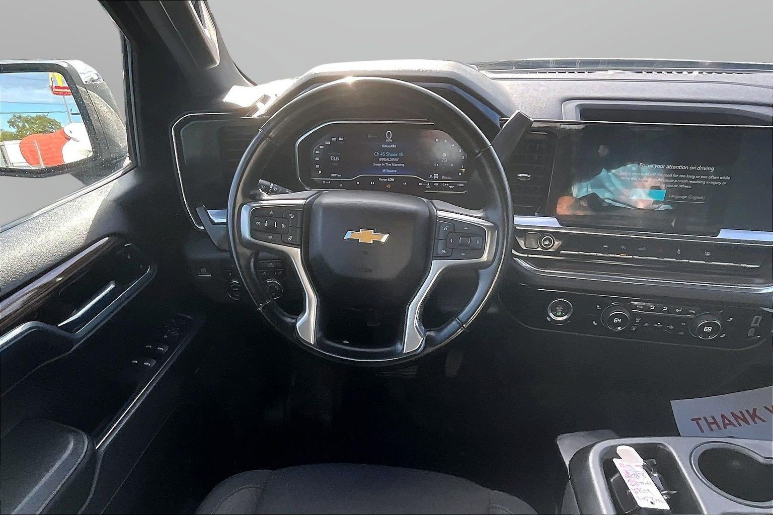 Used 2023 Chevrolet Silverado 1500 LT AWD/4WD image 5