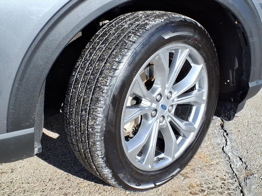 Certified 2023 Ford Explorer Limited image 5