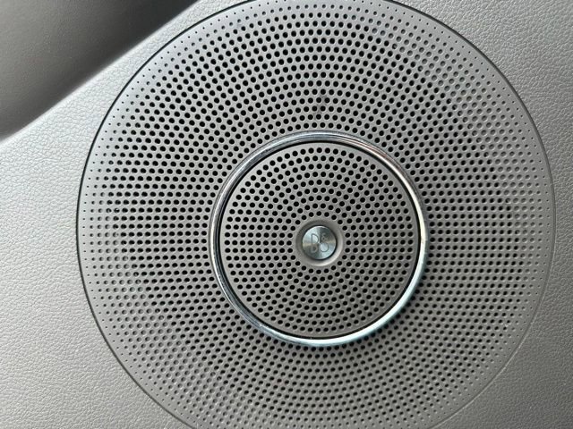 Certified 2018 Ford Expedition Limited w/ Equipment Group 302A image 28