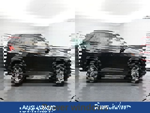 Used 2023 Toyota RAV4 XLE AWD/4WD image 13