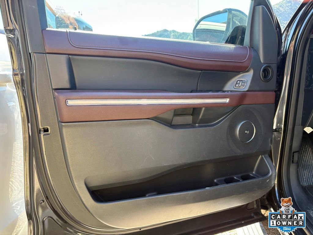 Certified 2024 Ford Expedition Limited image 15