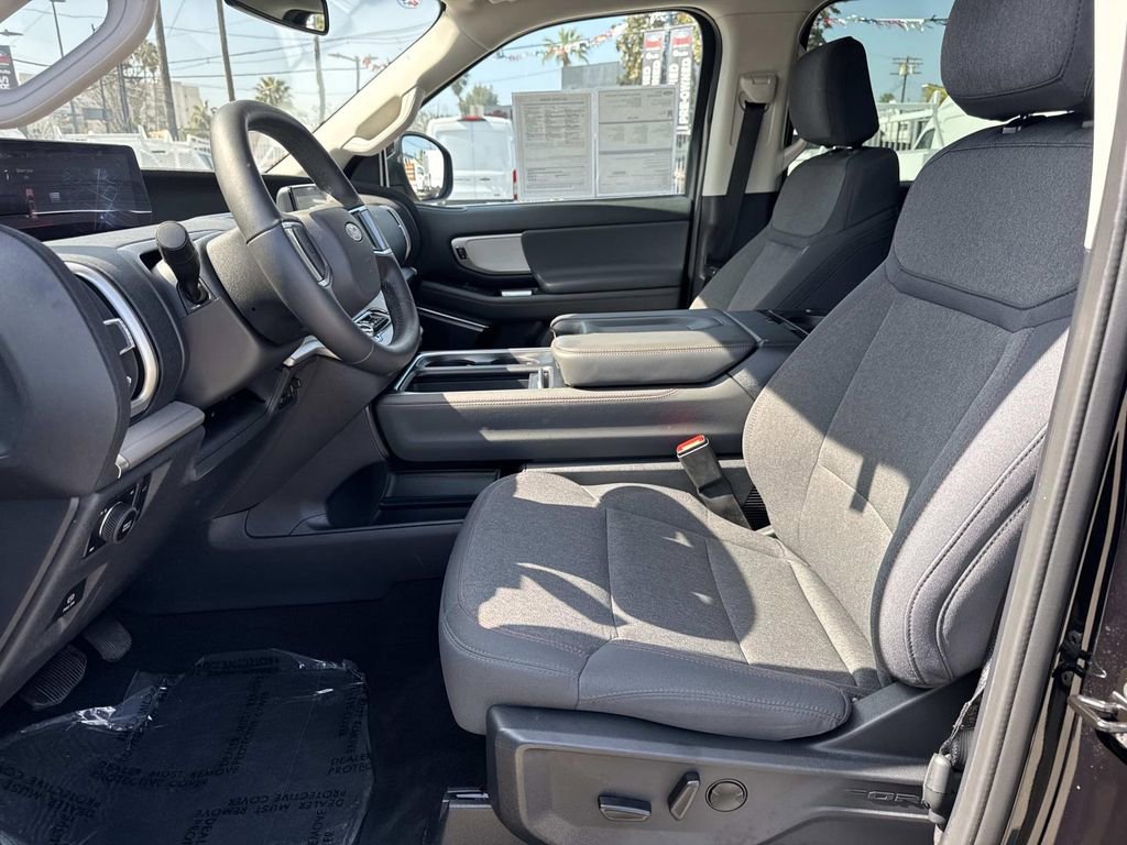Certified 2025 Ford Expedition Max Active AWD/4WD image 23