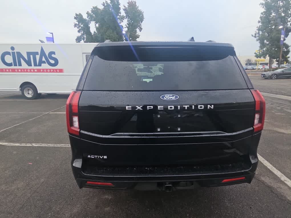 Certified 2026 Ford Expedition Active AWD/4WD image 7