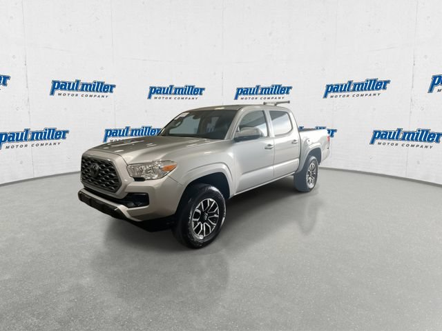 Used 2023 Toyota Tacoma SR AWD/4WD image 4