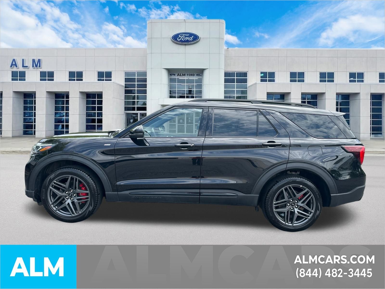 Certified 2026 Ford Explorer Platinum w/ LUX Leather Package AWD/4WD image 9