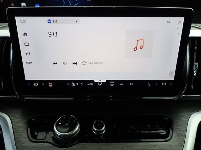 Certified 2025 Ford Expedition Max Platinum image 28