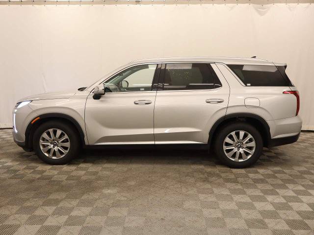 Used 2024 Hyundai Palisade SEL FWD image 3