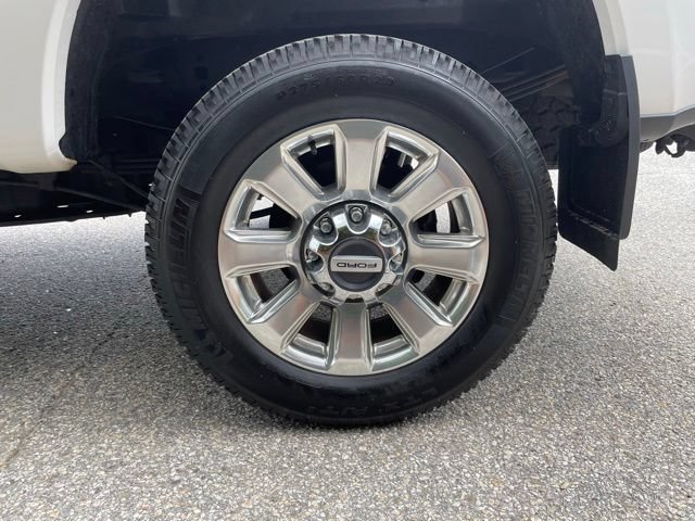 Certified 2018 Ford F350 Platinum w/ Platinum Ultimate Package AWD/4WD image 7