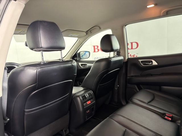 Used 2020 Nissan Pathfinder SL FWD image 14