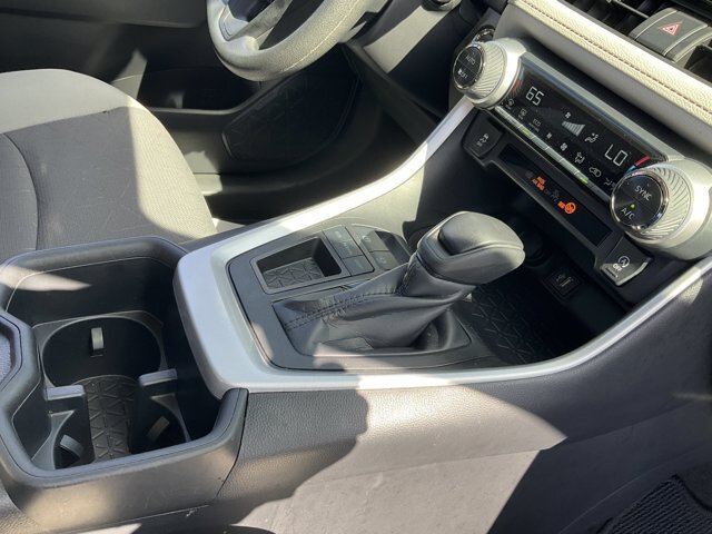 Used 2024 Toyota RAV4 XLE FWD image 21