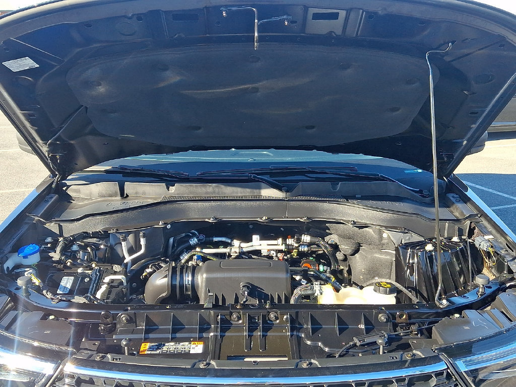 Certified 2024 Ford Explorer XLT w/ Equipment Group 202A AWD/4WD image 30