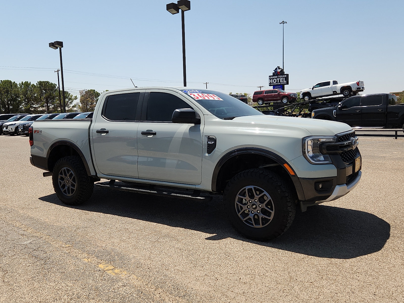 Certified 2024 Ford Ranger XLT w/ FX4 Off-Road Package AWD/4WD image 8