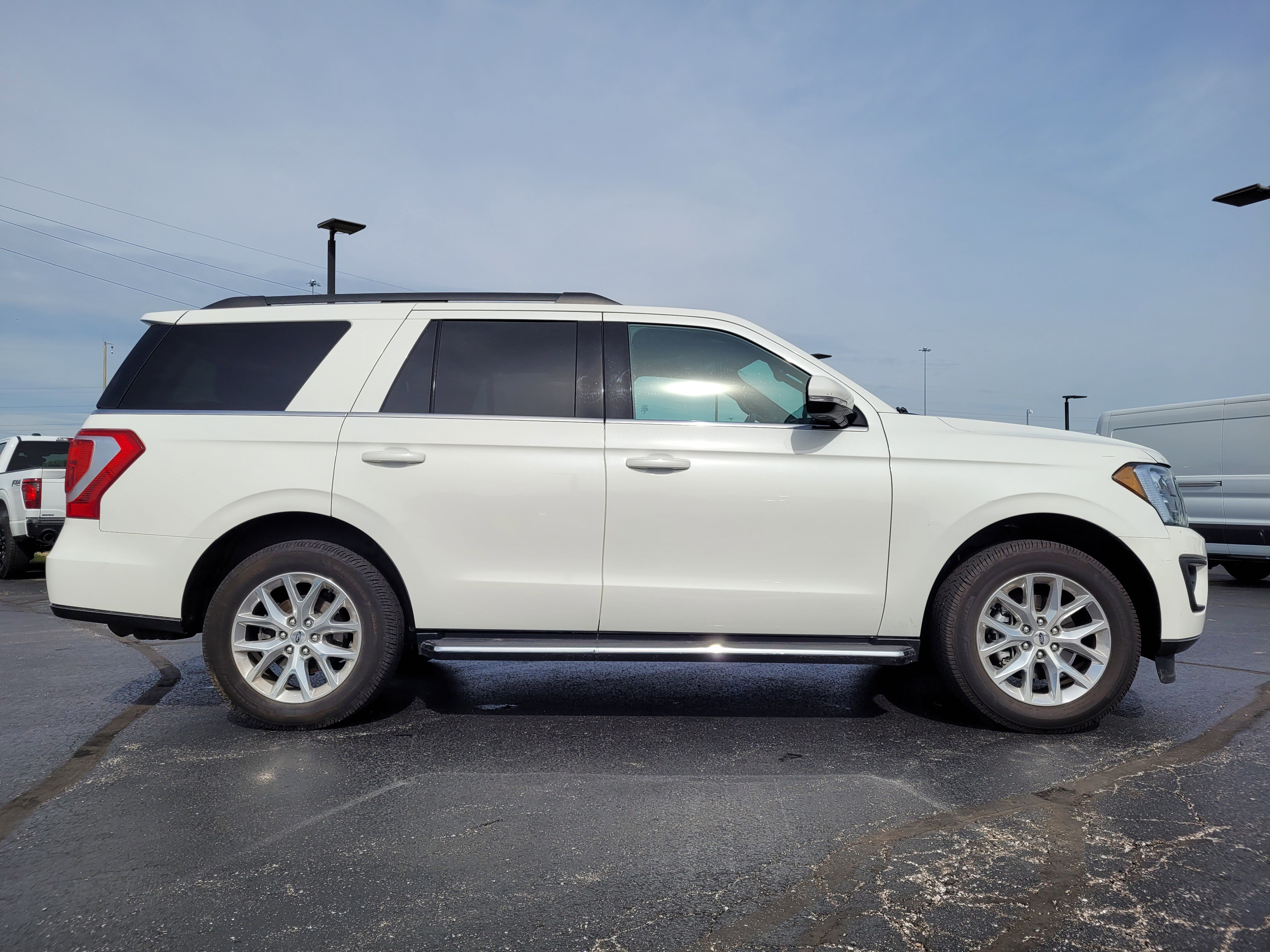 Certified 2021 Ford Expedition XLT AWD/4WD image 2
