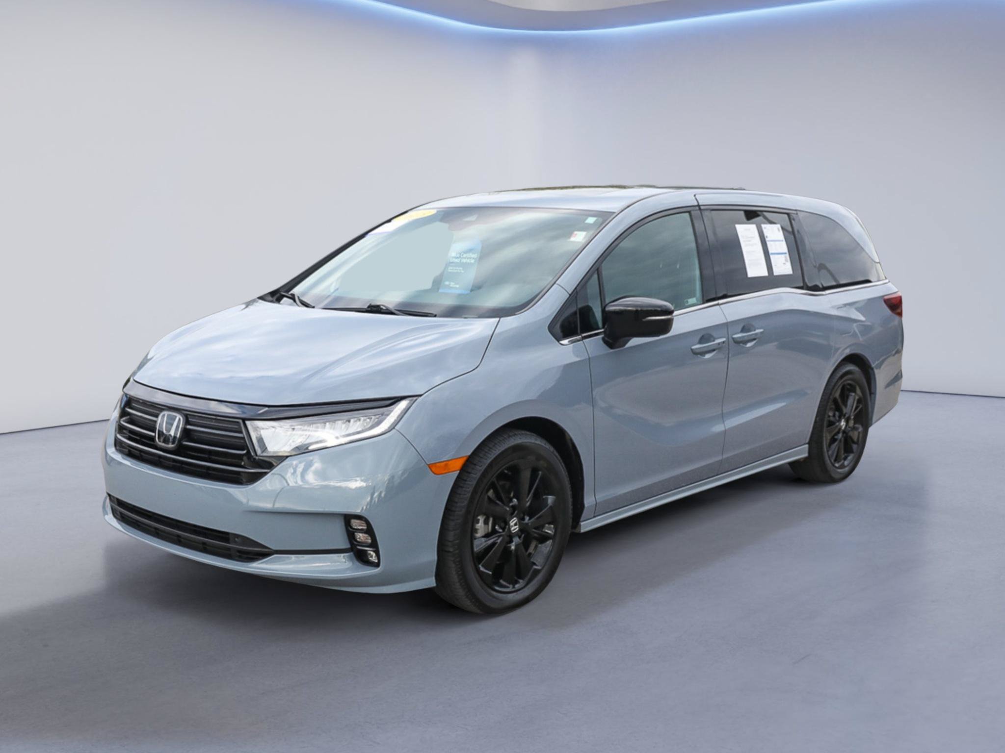 Used 2023 Honda Odyssey Sport image 2