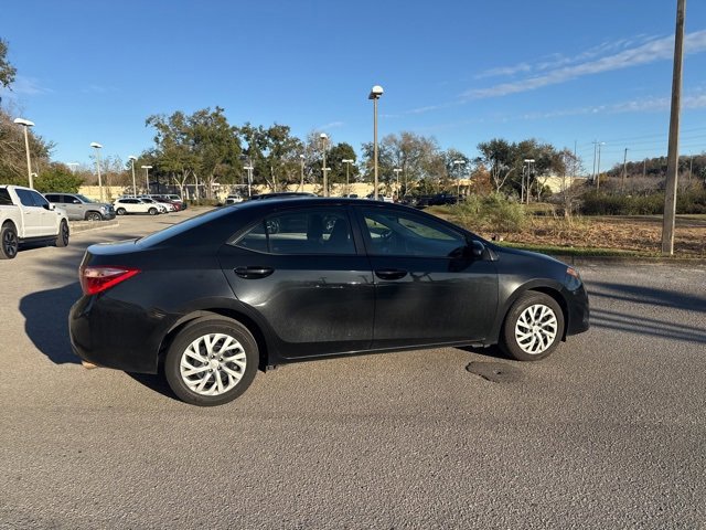 Used 2019 Toyota Corolla LE image 6