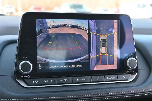 Used 2023 Nissan Rogue SL image 38