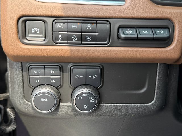 Used 2023 Chevrolet Tahoe High Country AWD/4WD image 22