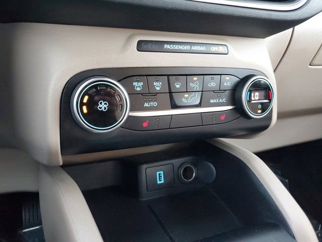 Certified 2020 Ford Escape SE image 26