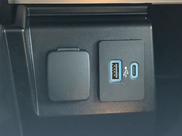 Certified 2020 Ford Explorer Limited RWD image 23