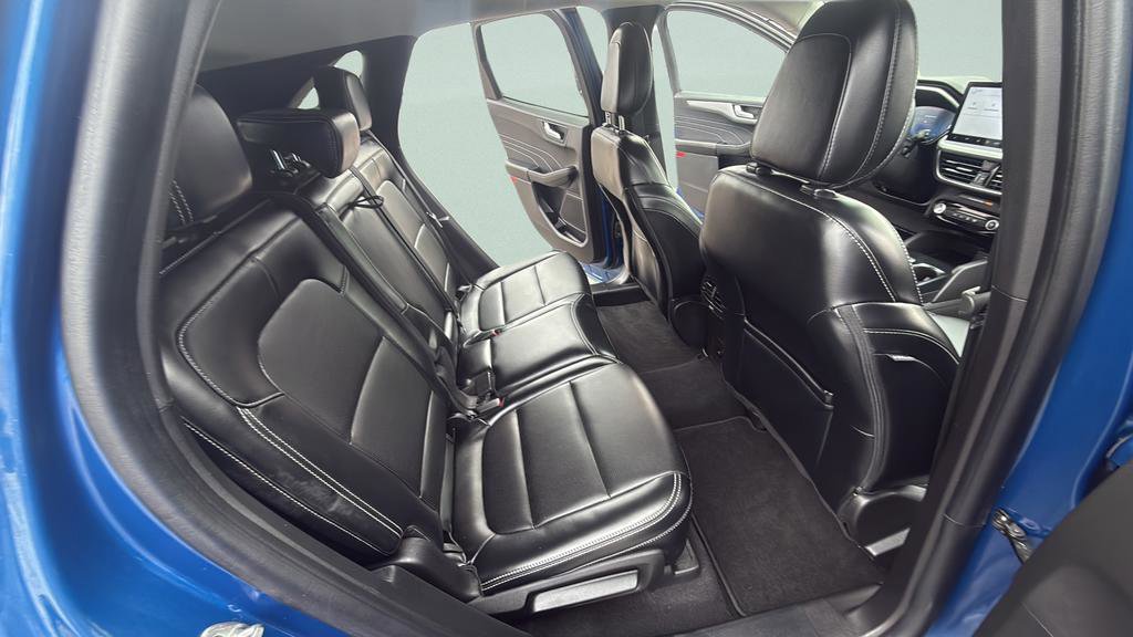 Certified 2023 Ford Escape Platinum AWD/4WD image 35