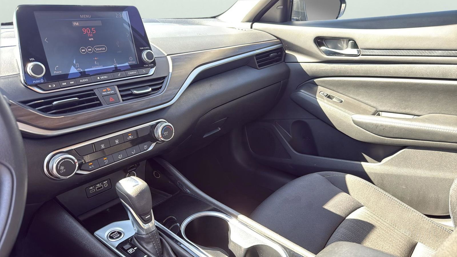 Used 2024 Nissan Altima 2.5 SV image 20