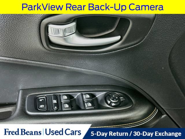 Used 2018 Jeep Compass Latitude w/ Cold Weather Group AWD/4WD image 22