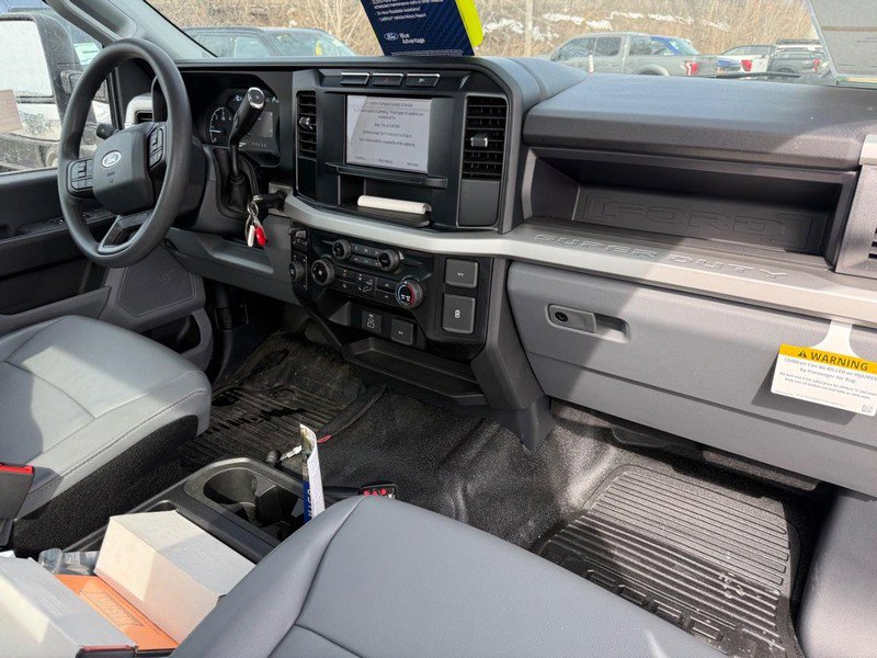 Certified 2024 Ford F550 XL 4WD Reg Cab CA image 15