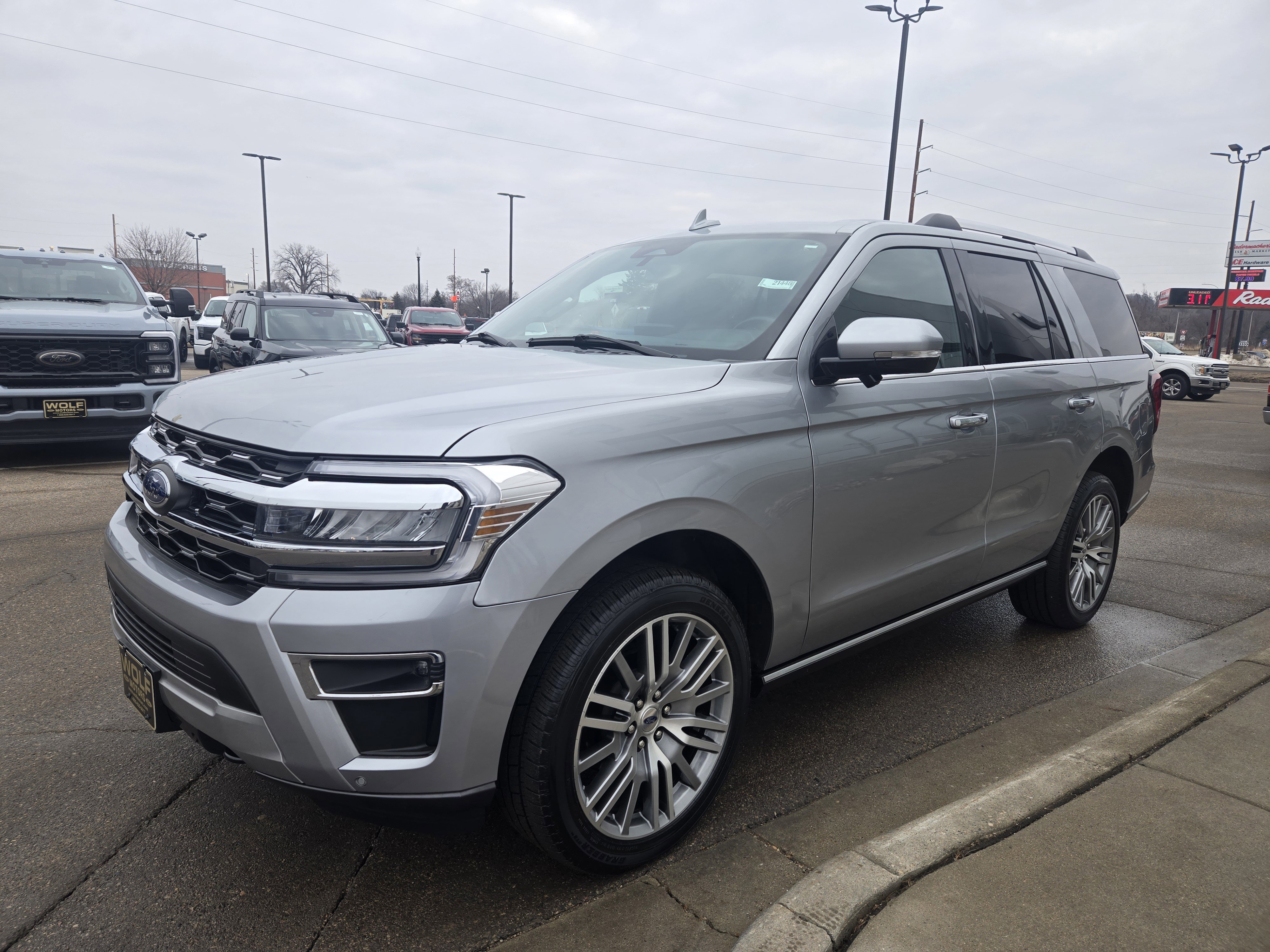 Certified 2024 Ford Expedition Limited image 2