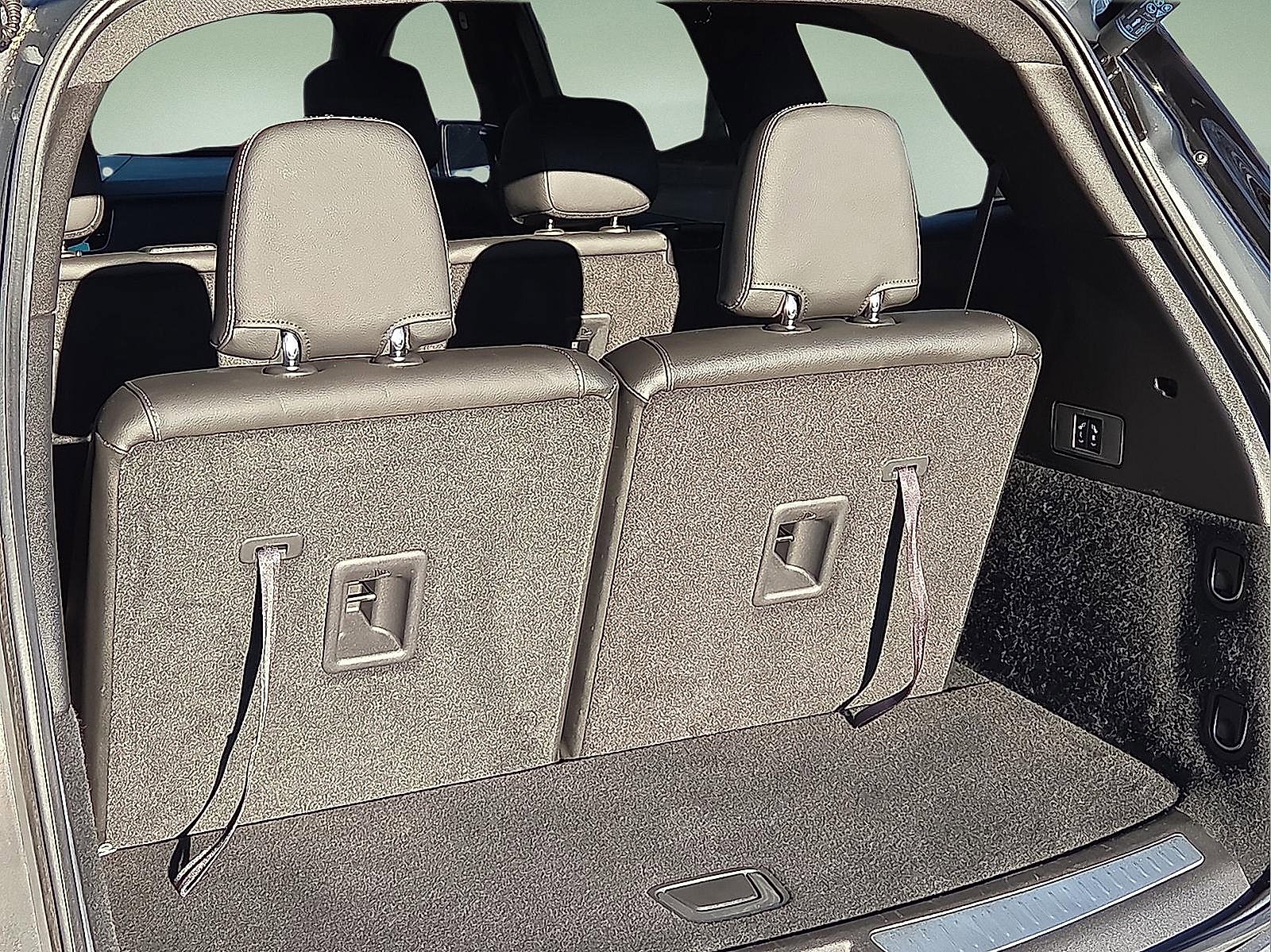 Used 2024 Cadillac XT6 Luxury image 8