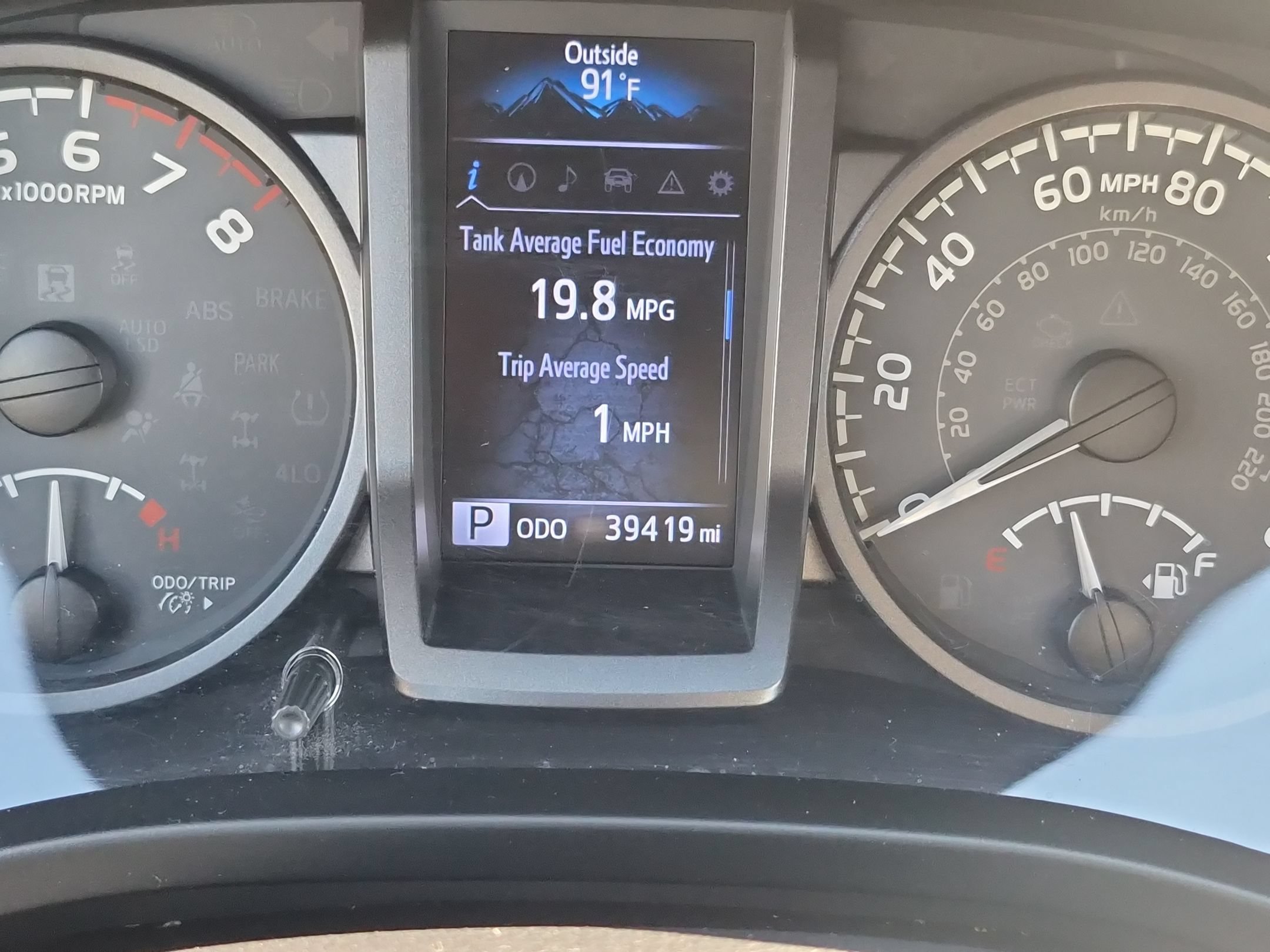 Used 2018 Toyota Tacoma TRD Off-Road w/ Technology Package AWD/4WD image 21