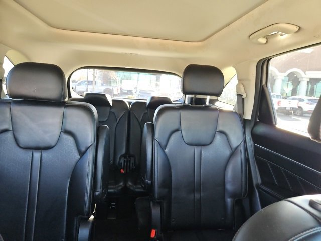 Used 2023 Kia Sorento SX image 13