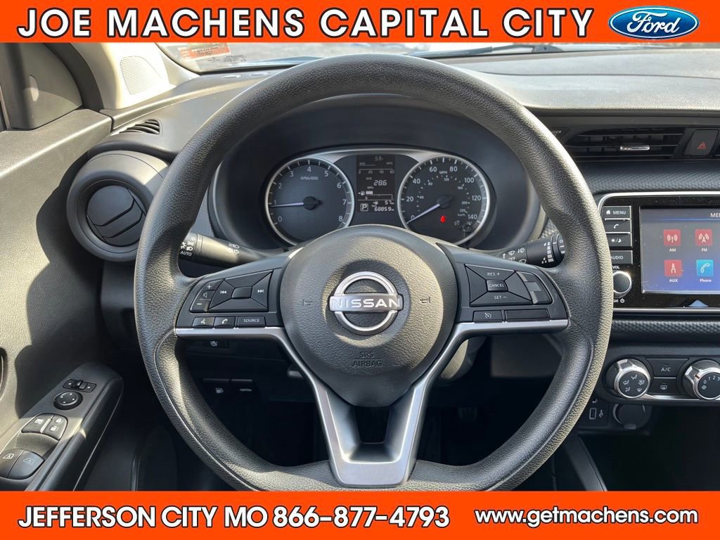 Used 2022 Nissan Kicks S image 16