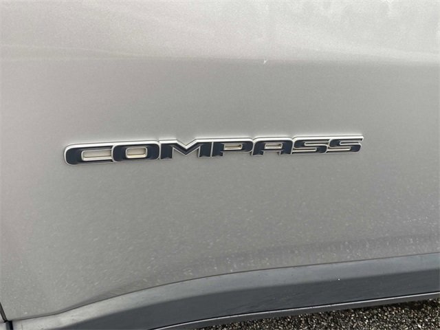 Used 2018 Jeep Compass Limited w/ Navigation Group image 13