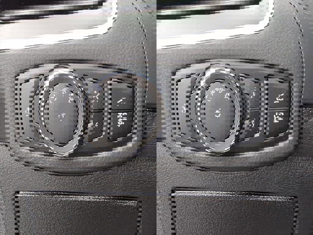 Certified 2022 Ford Edge SEL w/ Convenience Package image 15