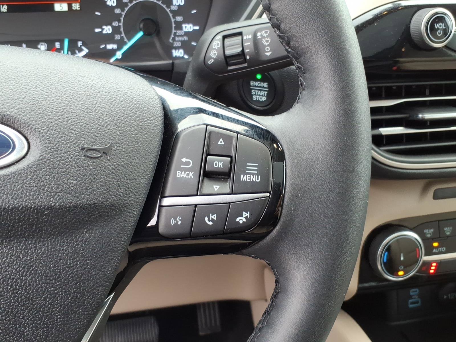 Certified 2022 Ford Escape SEL image 16