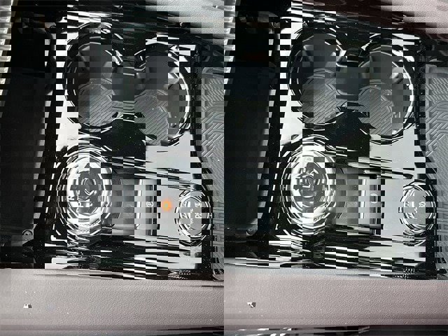 Certified 2025 Ford Explorer Platinum image 21