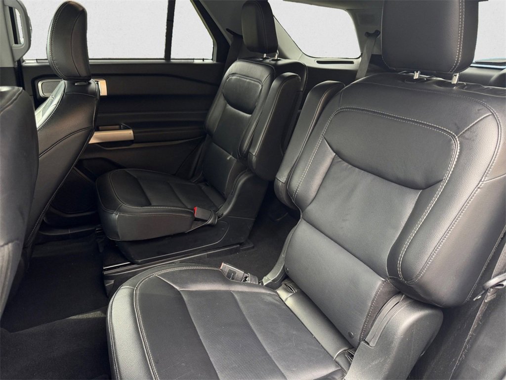 Certified 2024 Ford Explorer Limited image 12