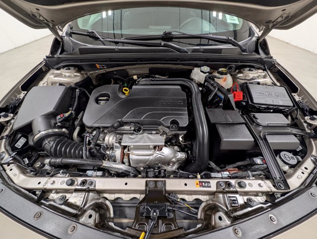 Used 2025 Chevrolet Malibu LT FWD image 23
