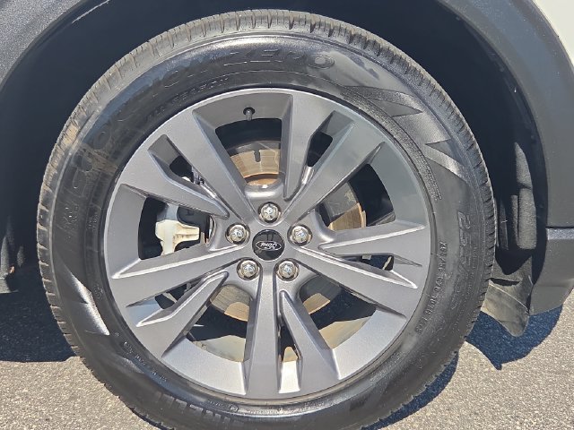 Certified 2021 Ford Explorer XLT w/ Equipment Group 202A RWD image 32