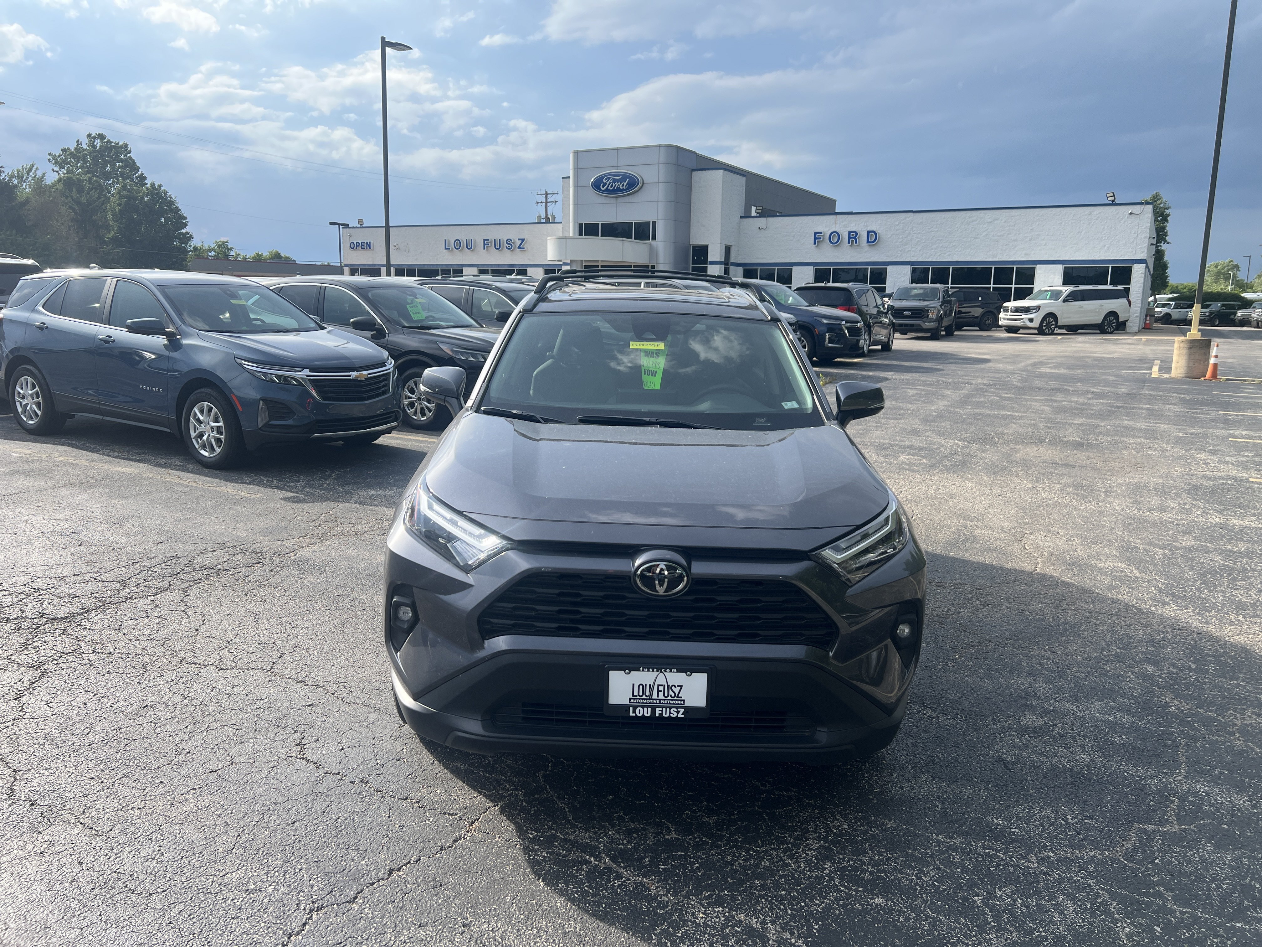 Used 2025 Toyota RAV4 XLE Premium FWD image 3