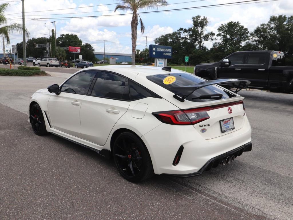 Used 2024 Honda Civic Type R image 9