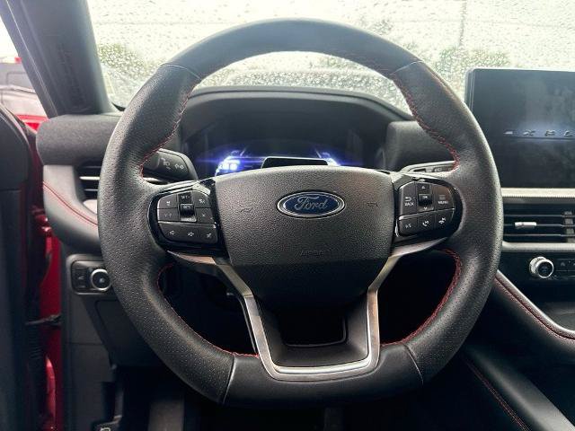 Certified 2025 Ford Explorer ST-Line w/ ST-Line Street Pack AWD/4WD image 3